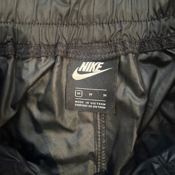 Nike trackpants - Picture 2 of 3